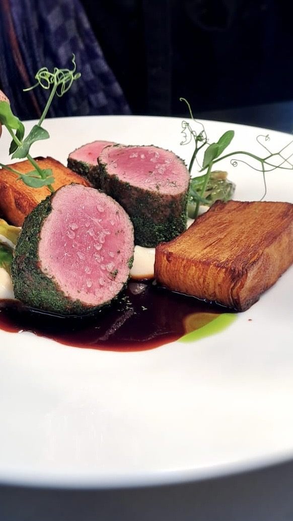 Kräuterkrusten-Filet mit Kartoffeln